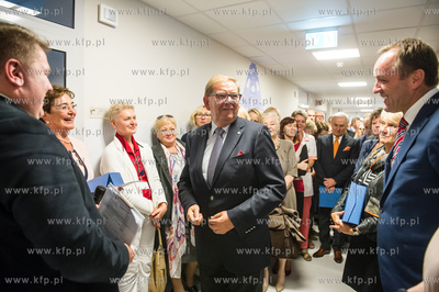 Gdansk. Szpital im. M. Kopernika. Urocyzstosc otwarcia...