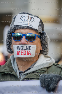 Gdansk. Manifestacja w obronie Wolnych Mediow zorganizowana...