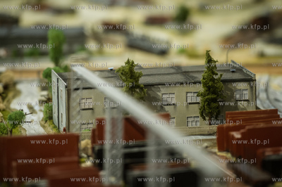 Montaż dioramy w historycznej Sali BHP Stoczni Gdańskiej,...