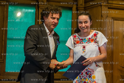 Ratusz Staromiejski w Gdansku. Uroczystosc wreczenia...