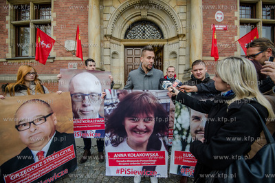 Gdańsk. Siedziba Rady Miasta. Akcja Stowarzyszenia...