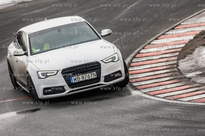 Pszczółki. Ośrodek Doskonalenia Techniki Jazdy PORD...