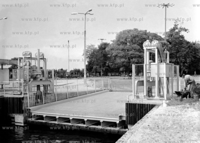 Pomost promowy promu łączącego Nowy Port z Westerplattem...