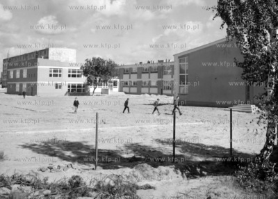 Nowa szkoła podstawowa w Gdańsku Brzeźnie. 
15.09.1965
3wrzesien1965_z.kosycarz_p7
Fot....