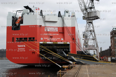 Chrzest samochodowca ro-ro Tarifa zbudowanego przez...