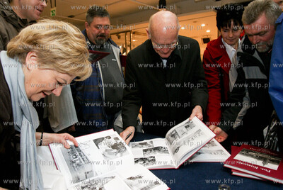 CH Manhattan. Promocja IV czesci albumu Fot. Kosycarz...