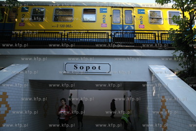 Sopot. Otwarcie peronu kolejki SKM po wykonanym remoncie...