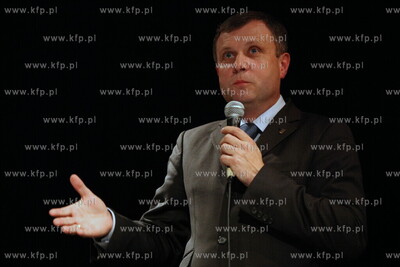 Teatr Atelier w Sopocie. Debata kandydatow na urzad...