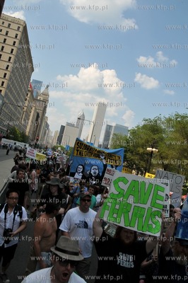 Chicago. Manifestacja przedstawicieli ruchu Okupuj...