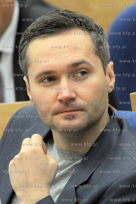 W sali im. Lecha Badkowskiego Urzedzie Marszalkowskim...