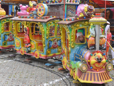 Wesole miasteczko funkcjonuje przez sezon letni przy...