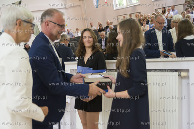 Jubileuszowa uroczystość wręczenia dyplomów matury...