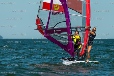 Plaza w Sopocie, przy Sopockim Klubie Zeglarskim. Briefing...