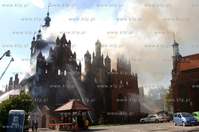 Pozar kosciola sw Katarzyny w Gdansku.
22.05.2006
Fot....