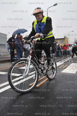 Otwarcie nowoczesnego miasteczka ruchu drogowego, ktore...