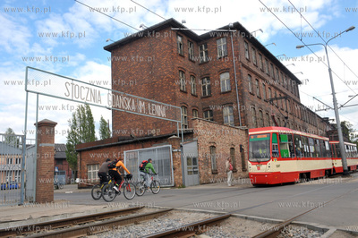 Jana z Kolna w Gdansku. Na bramie nr 3 prowadzacej...