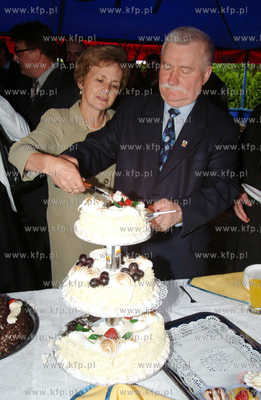 Imieniny Lecha i Danuty Walesow w domu na Polankach....