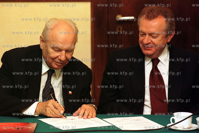 Podpisanie umowy w sprawie X Swiatowych Igrzysk Polonii...