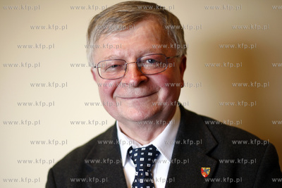 Sopot. Konferencja prasowa sopockiej PO, dotyczaca...