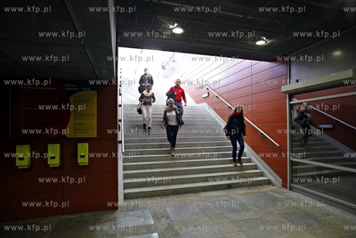 Wyremontowany przystanek Szybkiej Kolei Miejskiej Gdansk...