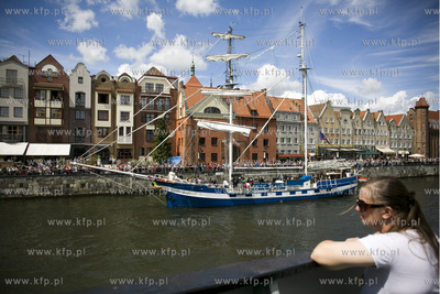 Baltic Sail. Parada Żaglowców na Motławie. Nz. żaglowiec...