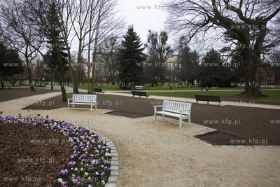 Sopot. Park przy Willi Herbstów.
30.03.2017
fot....