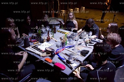 Festiwal Świat Mało Znany. Przegląd Teatralny w...