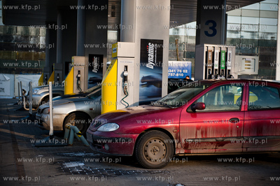 Gdansk. Protest kierowcow przeciwko rosnacym cenom...