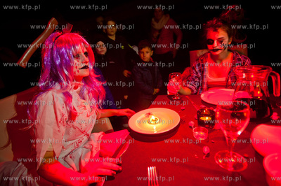 Gdansk. Przygotowane z okazji halloween, nocne zwiedzanie...