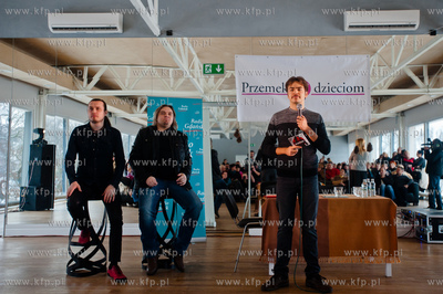 Sopot. Zatoka Sztuki. Charytatywne spotkanie z Piotrem...