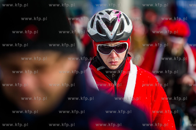 Gdansk. Parking pod Ergo Arena. Coroczna akcja Mikolaje...