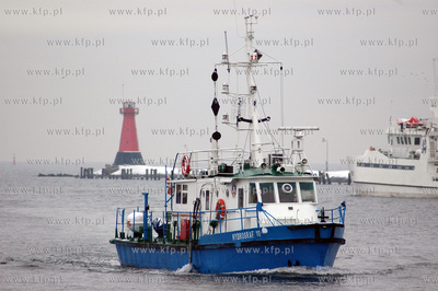 Ujscie Martwej Wisly i Kanal Portowy w Gdansku Nowym...