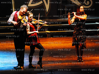 Teatr Muzyczny w Gdyni. Widowisko "Rhytm of the dance"...