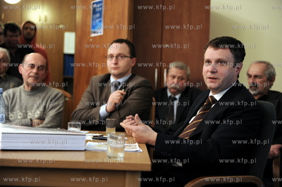 Sopot. Sesja Rady Miasta Sopotu poswiecona przebudowie...