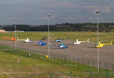 Gdansk Rebiechowo. Nz. Smiglowce Robinson R44. Wizyta...