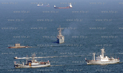 Parada z okazji obchodow Dni Morza i swieta Marynarki...