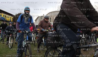 Masa Krytyczna w Gdyni. Glownym zadaniem akcji bylo...