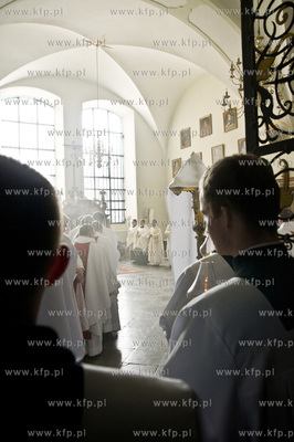 Msza Krzyzma w katedrze pelplinskiej sprawowana przez...