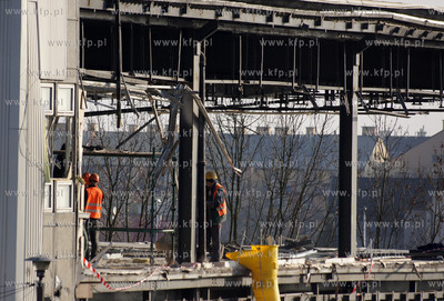 Suchanino. Rozbiorka pawilonu Faworyt przy ul. Noskowskiego....