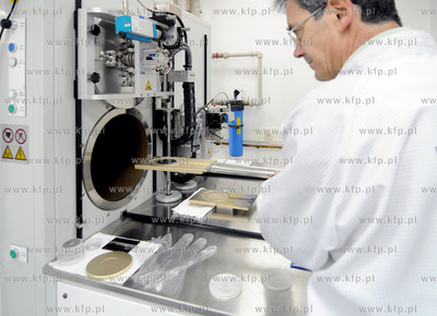 Tani sposob masowej produkcji grafenu - rewolucyjnego...