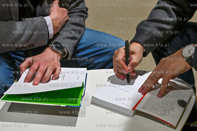 Miejska Biblioteka Publiczna - SOPOTEKA. 80 lat myślenia...
