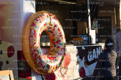 Gdańsk. Jemy na Stadionie. Największy zlot food trucków...