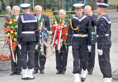 Spotkanie prezydentow Grupy Wyszehradzkiej. Ceremonia...