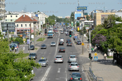 Gdansk Przymorze, ul. Kolobrzeska. 26.05.2011 Fot....
