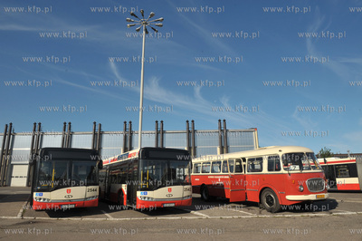 Zajezdnia autobusow miejskich ZKM na al. Generala Jozefa...