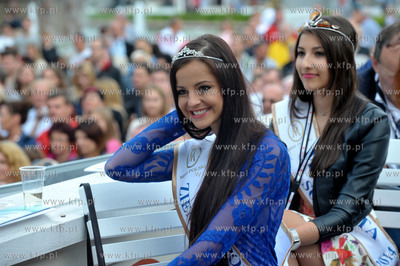 Ogolnopolskie wybory Bursztynowej Miss Lata w Sopocie....