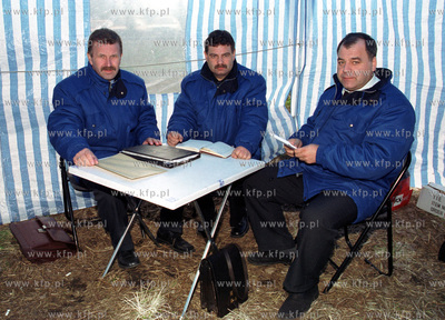 Przedstawiciele Zwiazku zawodowego Pracownikow Stoczni...