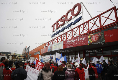 Gdynia. Wolny Zwiazek Zawodowy Sierpien 80 i OPZZ 
pod...