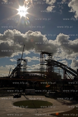 Montaz luku stanowiacego element nosny wiaduktu na...