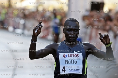 20. Bieg sw. Dominika w Gdansku. Bieg elity. Nz zwyciezca...